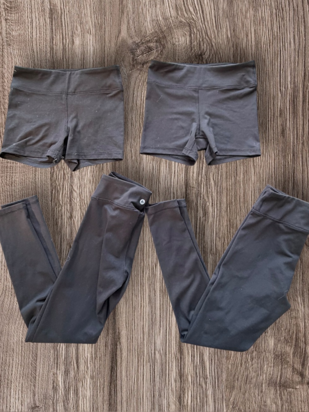 Girls Lot of 4 90 Degrees Black Shorts and Leggings Size Medium